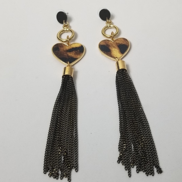 2 For 39 Metallic Earrings NWOT - Picture 2 of 5